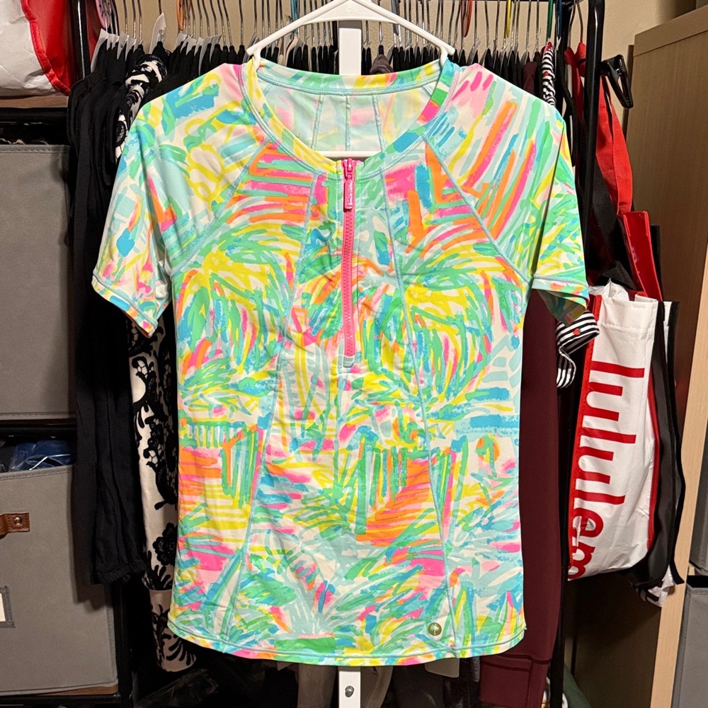 Lilly Pulitzer Luxletic UPF 50+ Kalani Sunguard Top Sz XS Sea Salt and Sun